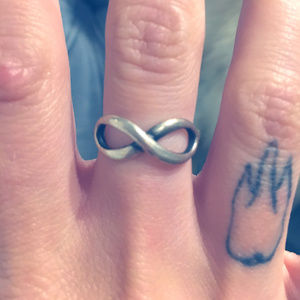 Tiffany & Co. Infinity Ring - Size 6